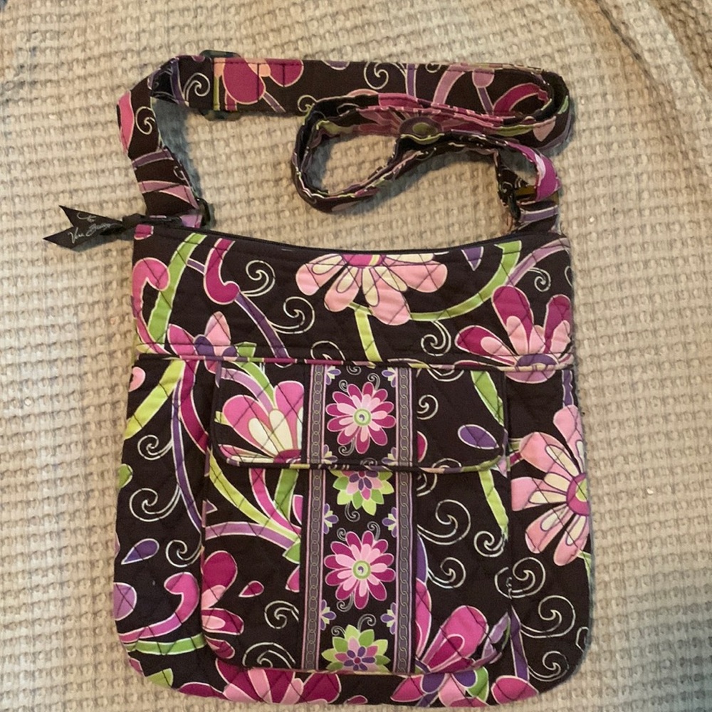 Vera Bradley shoulder bag / crossbody quilted purse